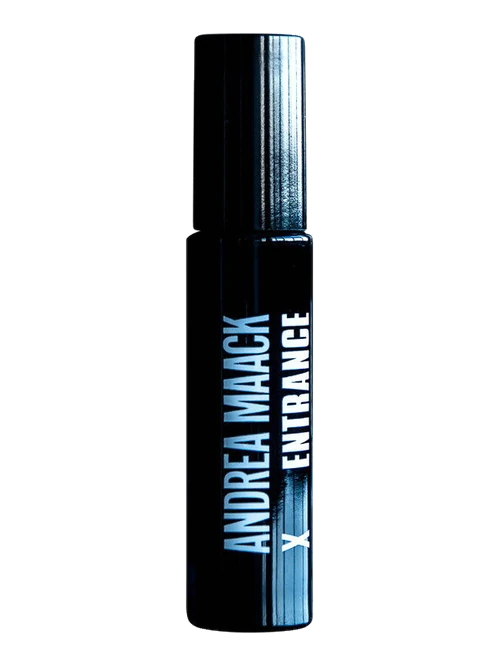Andrea Maack Entrance