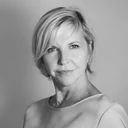 Portrait de Sylvaine Delacourte